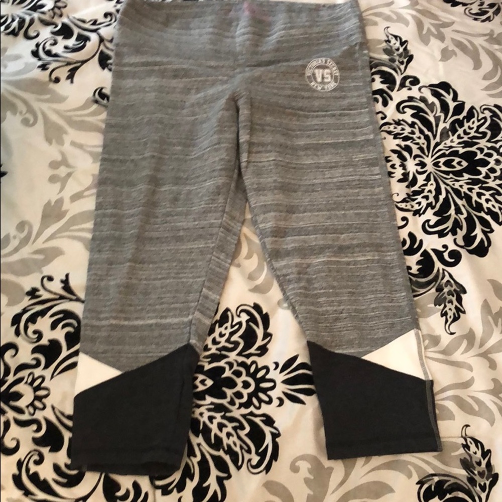 Victoria Secret cropped leggings